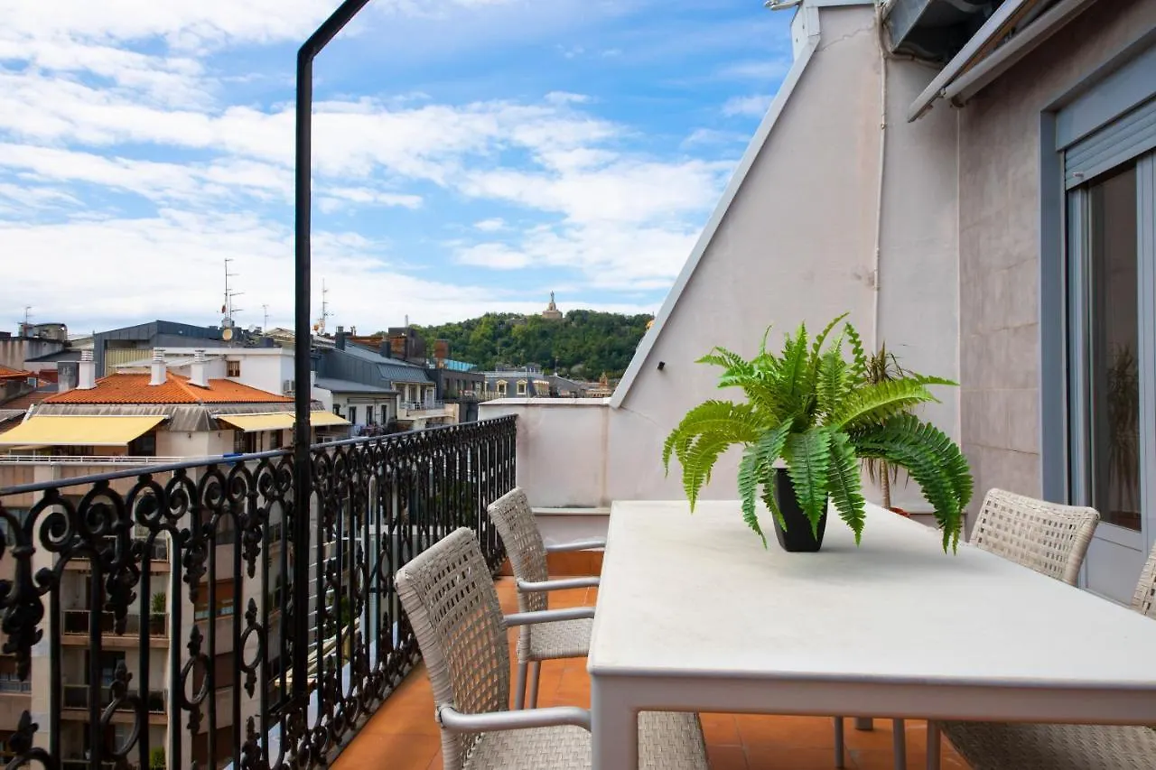 Modern Apartment With Spacious Terrace San Sebastián 0*,  España