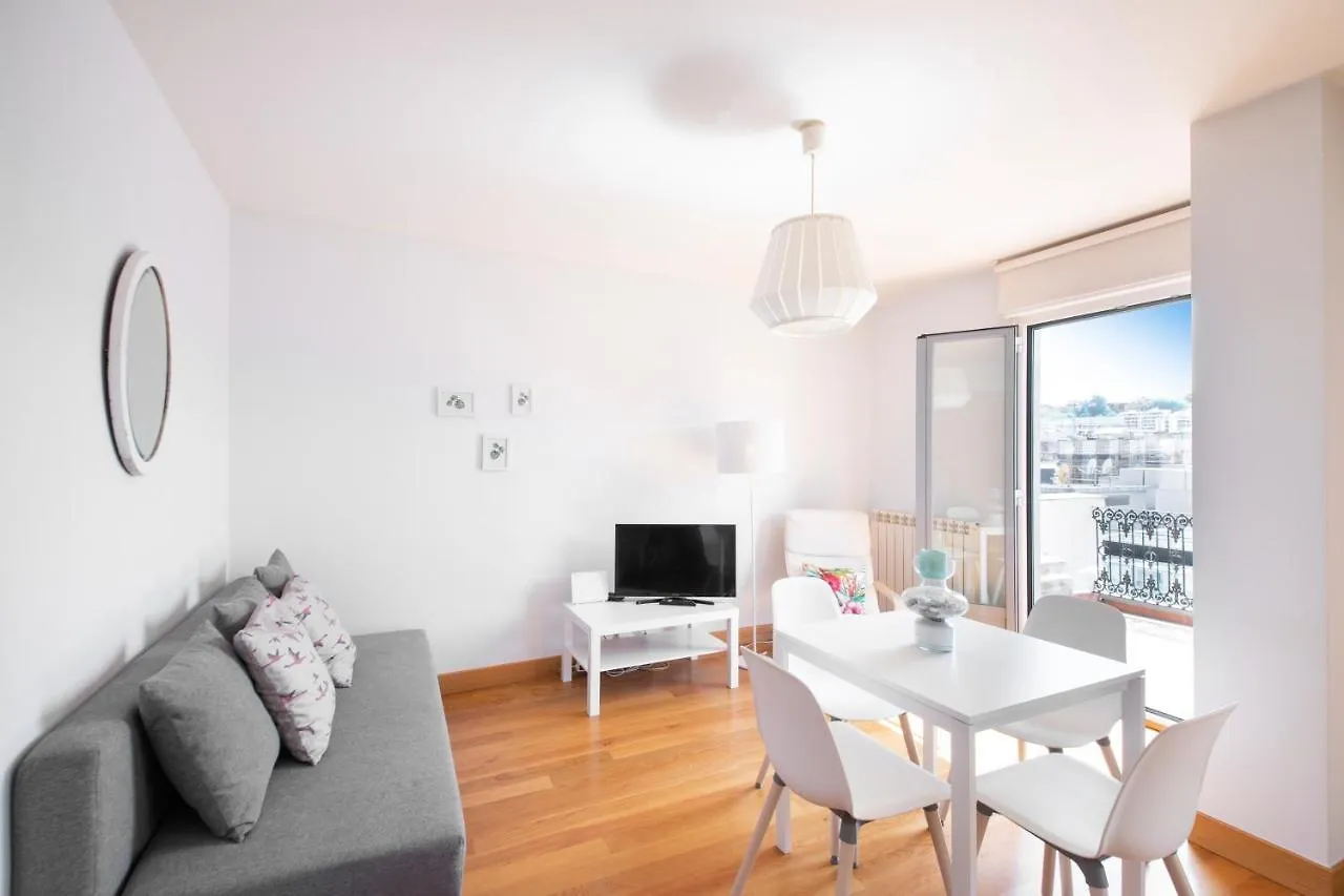 Modern Apartment With Spacious Terrace San Sebastián 0*,